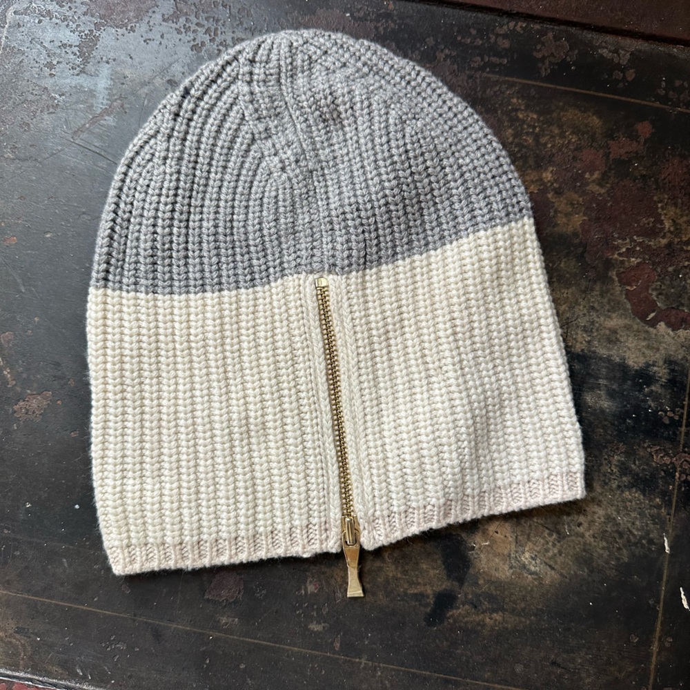 kate spade Color-block Rib Knit Zip Back Beanie Hats - Picture 2 of 4